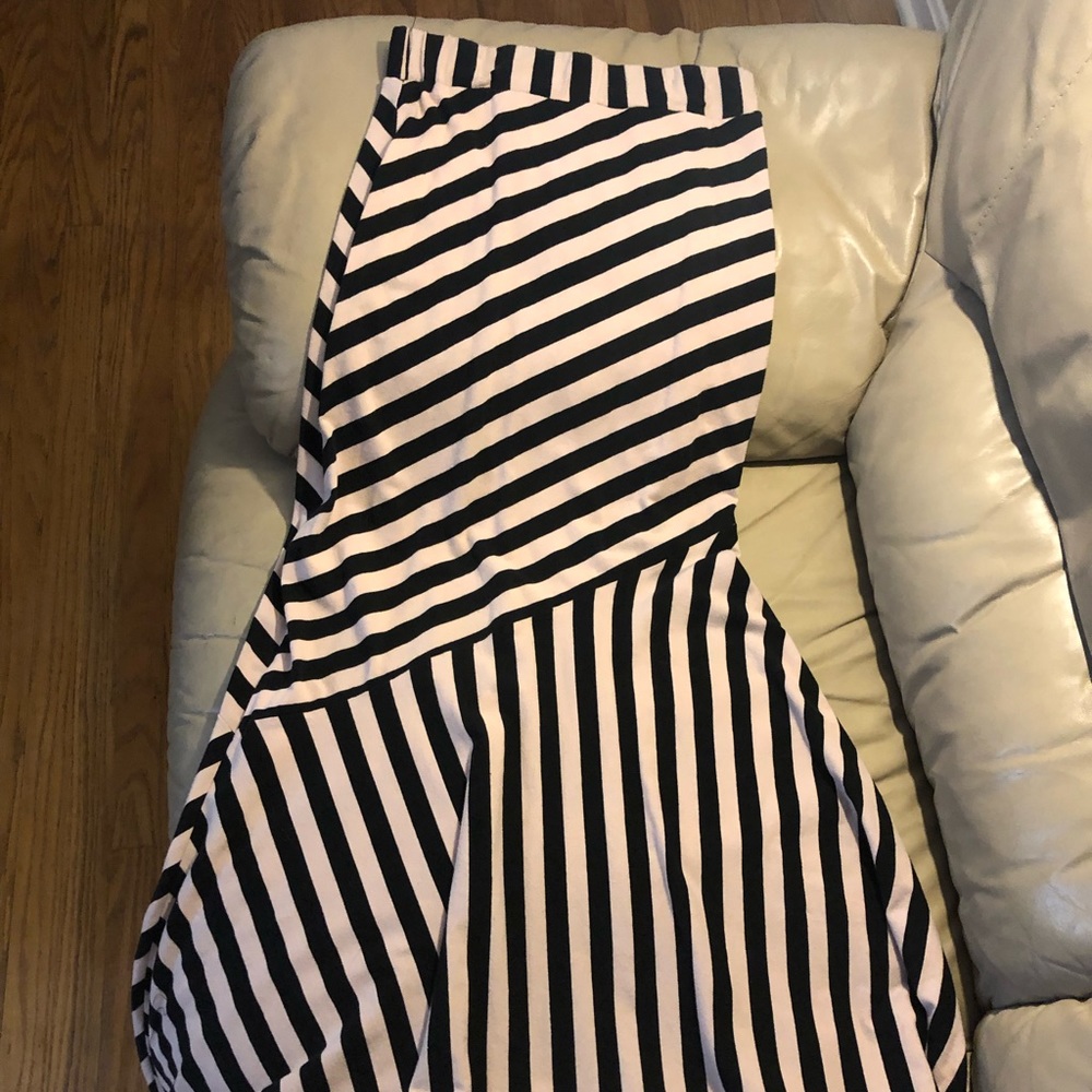 Monteau Maxi Skirt - M